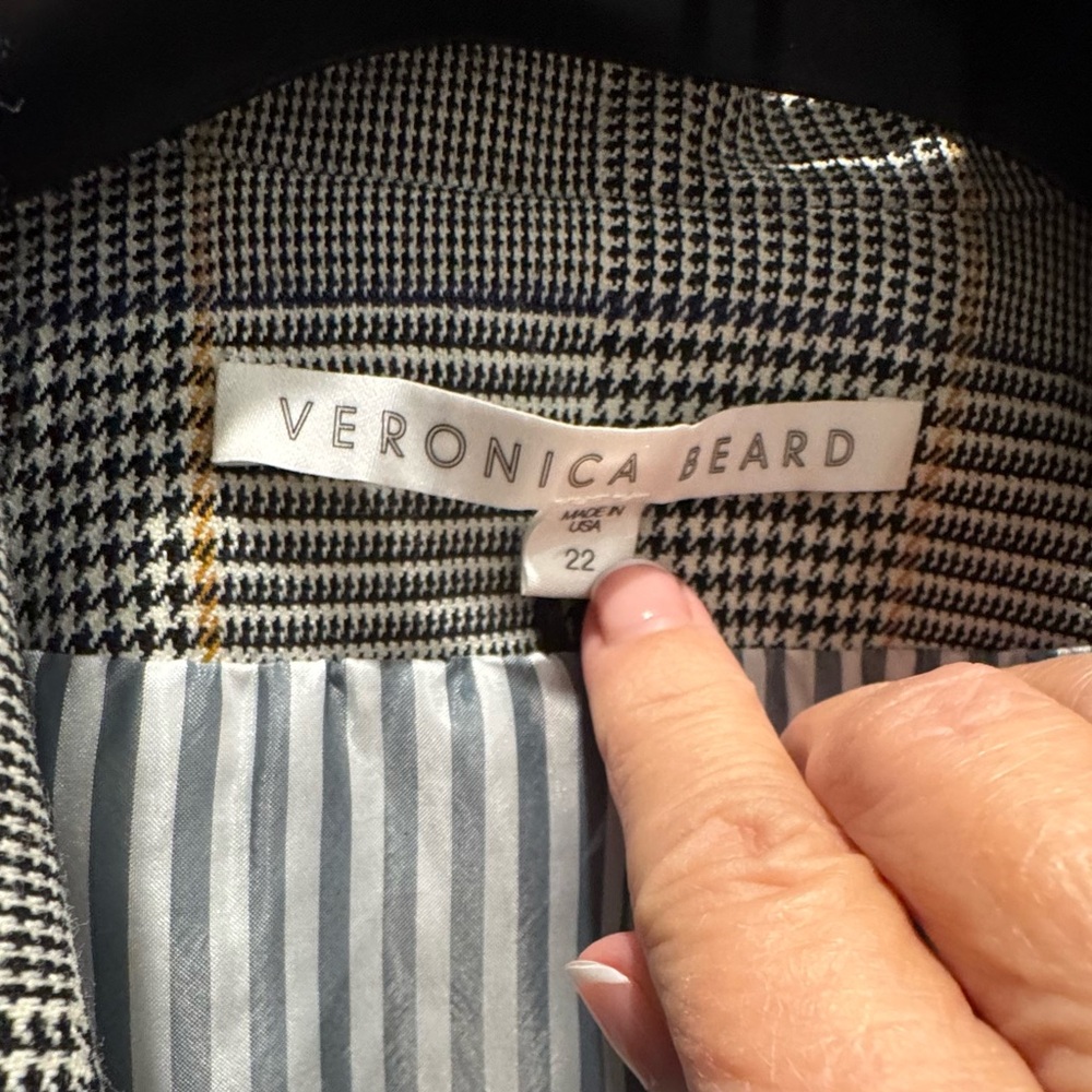 Veronica Beard Gray Glen Plaid Double-Breasted Blazer - Picture 3 of 5